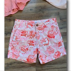 {GAP} 5” Floral Pattern Short Size-2 Excellent Condition